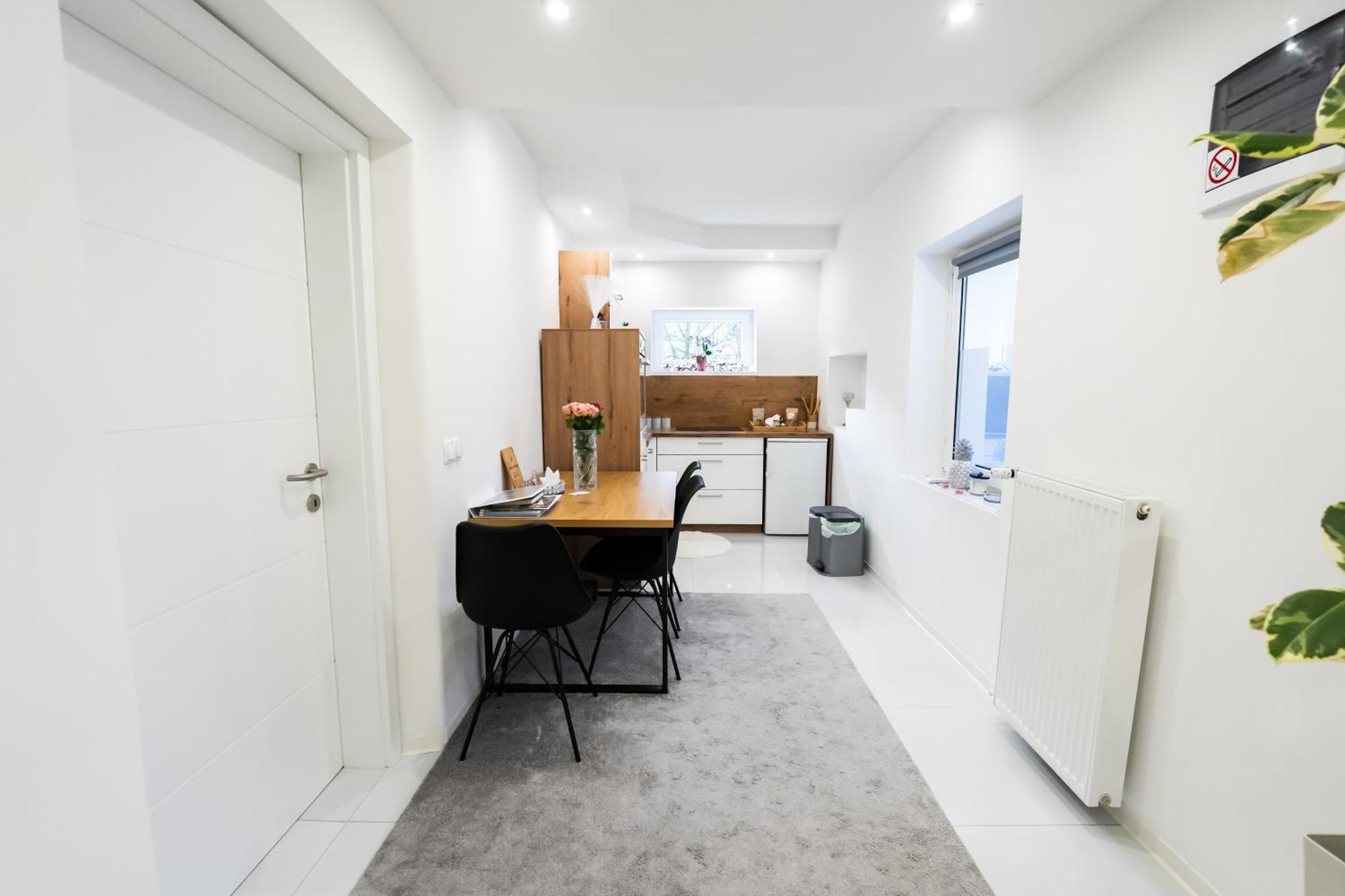 Luxe Apartments 류토메르 객실 사진